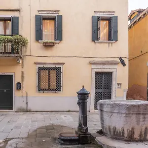 Accademia R&r Venice